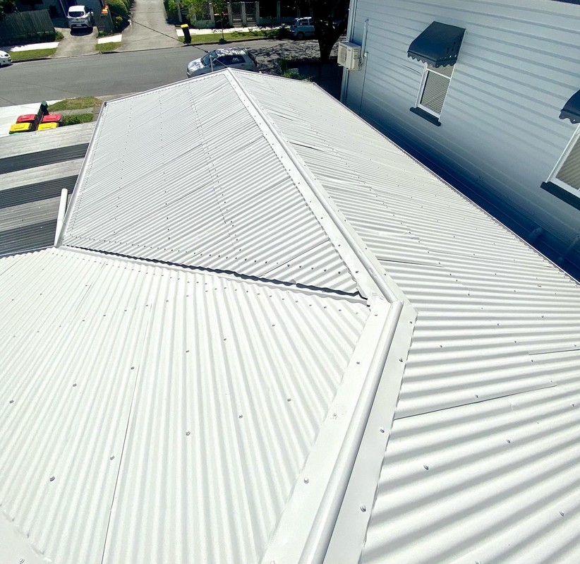 Roof Painting Costs: Insights from a Painter in Redlands